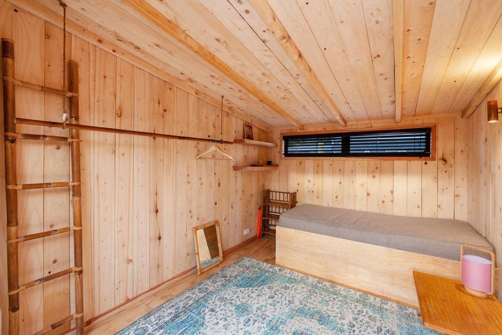 The Purple House - Ohakune Home With Spa Pool Екстериор снимка