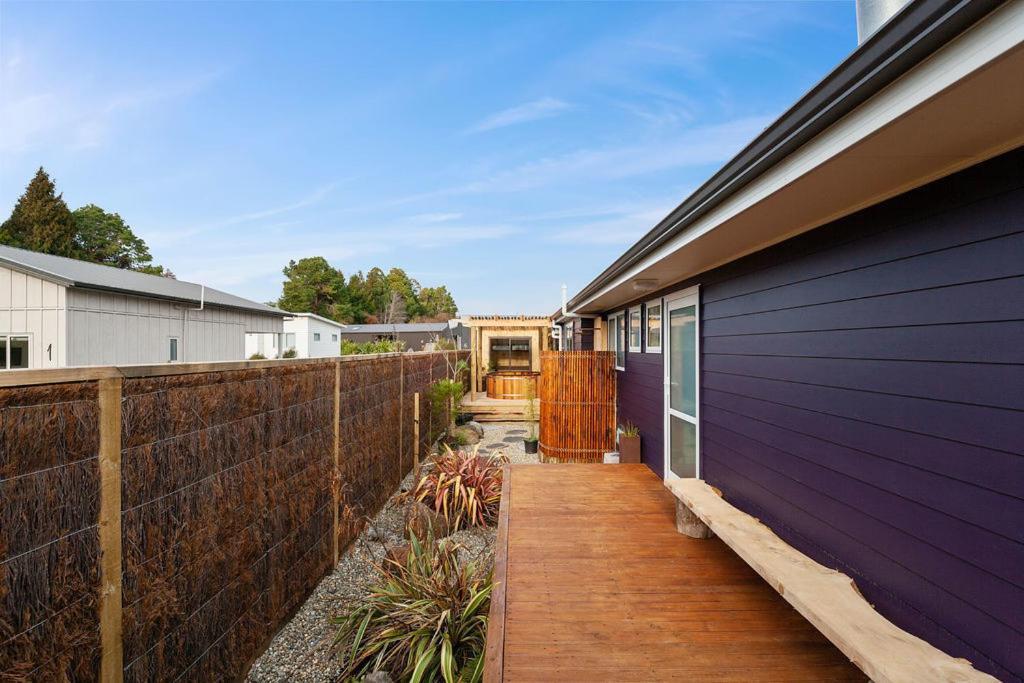 The Purple House - Ohakune Home With Spa Pool Екстериор снимка